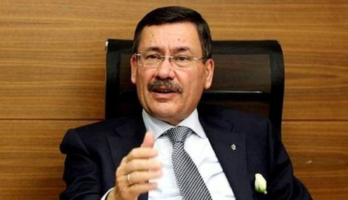 Melih Gökçek çalışanlarına veda etti