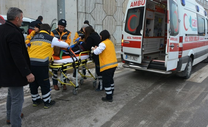 Çanakkale'de trafik kazası!