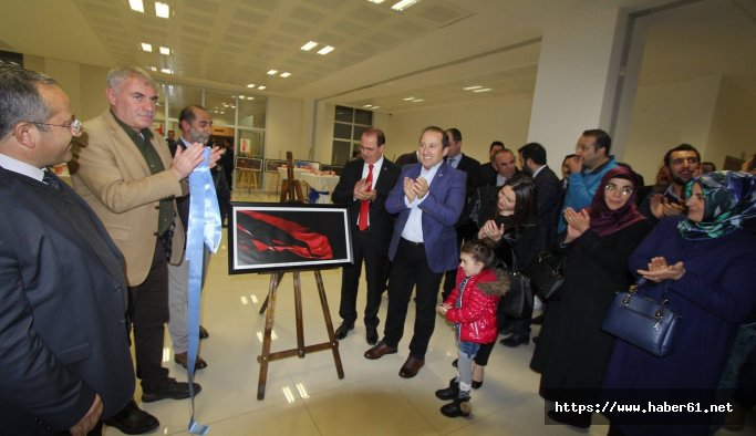 Bayburt Üniversitesi'nden 94. yıl sergisi 