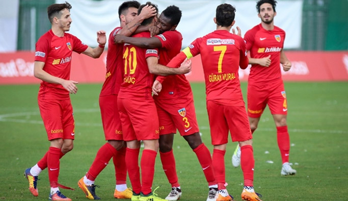 "Trabzonspor'la ayrı dostluğumuz var ama..."