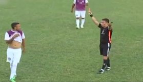 Tarihi rekor: 7 saniyede kırmızı kart gördü