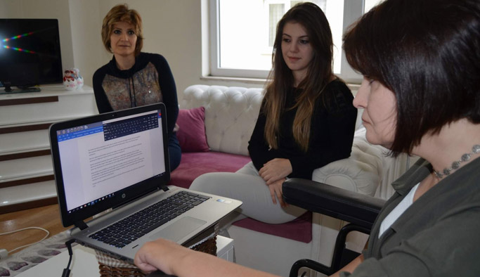 Trabzonlu Sibel öğretmen hayata böyle tutundu