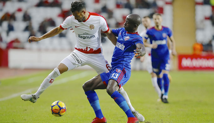 Antalyaspor Karabükspor'u mağlup etti