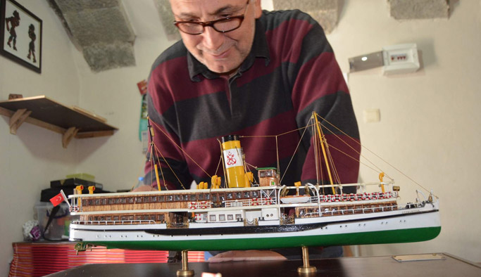 Hobi olarak başlamıştı, şimdi hem para kazanıyor hem de öğretiyor