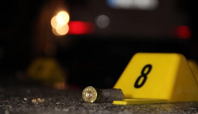 Uykusunda maganda kurşunuyla ayağından yaralandı