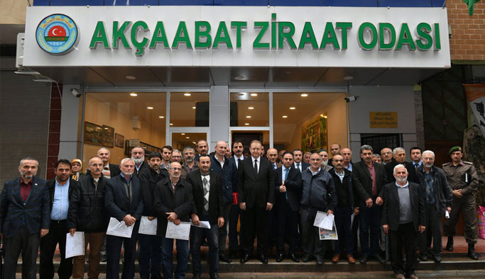 Fındık budama kursiyerleri sertifika aldı