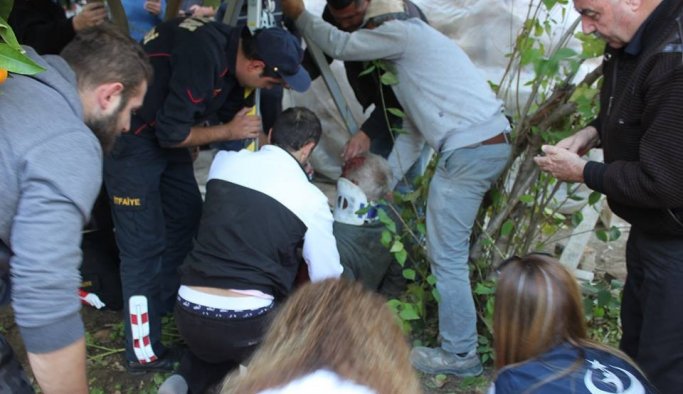 Kuyuya düşen hurdacının zor anları