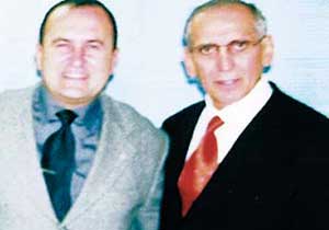 Özkan Sümerin desteğini aldı