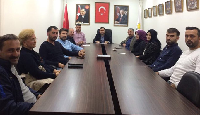 Çarşıbaşı'nda Teşkilat Başkanı Demir oldu 