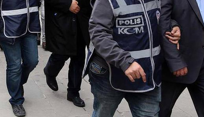 Trabzon dahil 6 ilde FETÖ'nün hücre evlerine operasyon