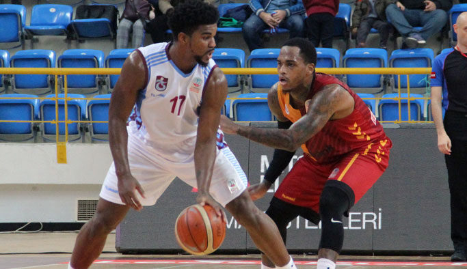 Trabzonspor, Galasaray'a fark attı