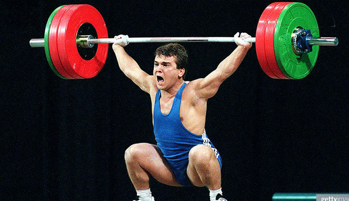 Naim Süleymanoğlu hayatını kaybetti