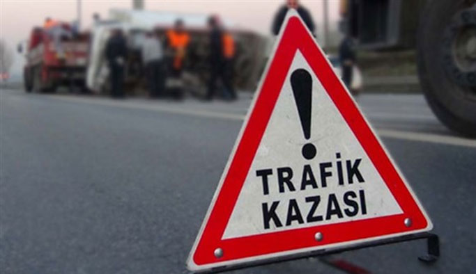 Otomobil şarampole yuvarlandı: 1 ölü 5 yaralı. 19 Kasım 2017