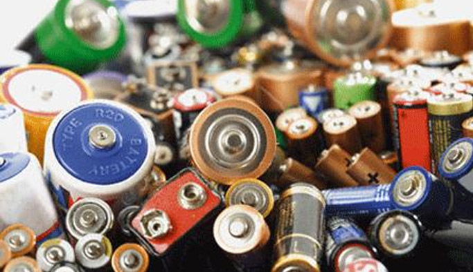 Trabzon'da okullar arasında pil yarışması