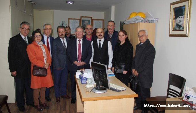 CHP Trabzon'dan öğretmenlere ziyaret