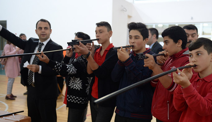 El yapımı oyuncaklar gün yüzüne çıkarıldı