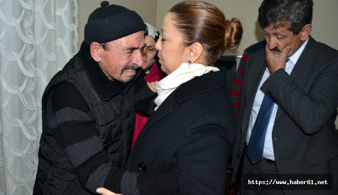 AK Parti Genel Başkan Yardımcısı şehit evinde