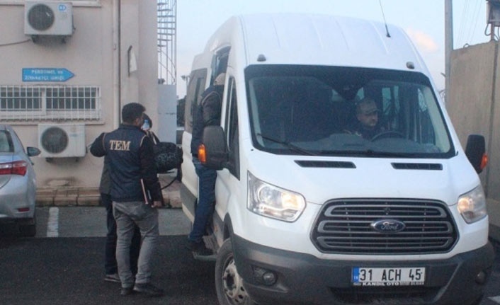 11 ilde FETÖ operasyonu: 13 gözaltı. 28 Aralık 2018