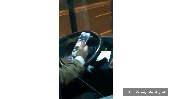 Otobüs şoförü direksiyonda derbi heyecanı