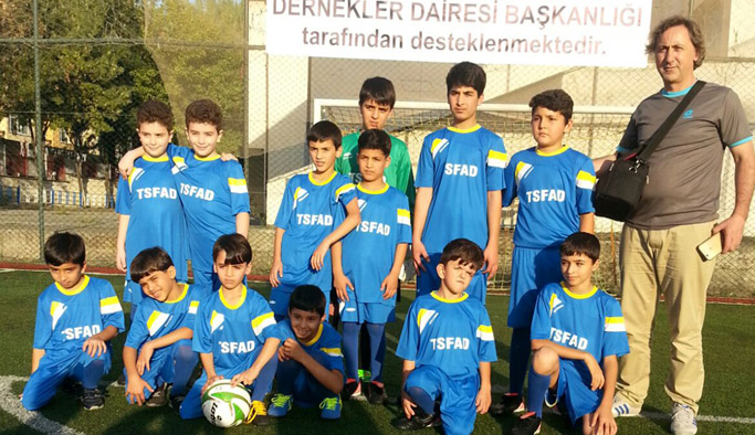 TSFAD turnıvasunda göçmen ve mülteci çocuklar yarıştı