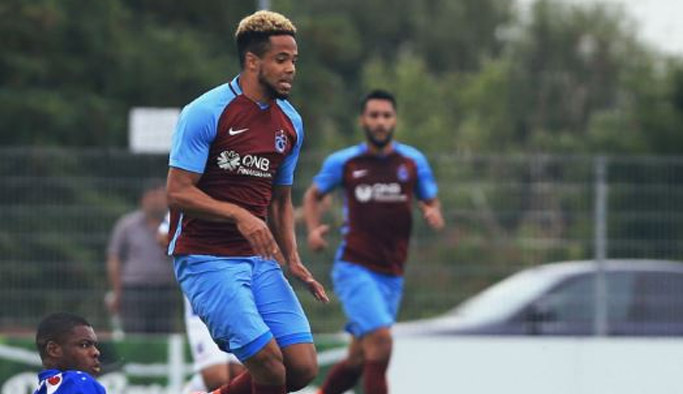 Trabzonsporlu futbolcu idmanı yarıda bıraktı