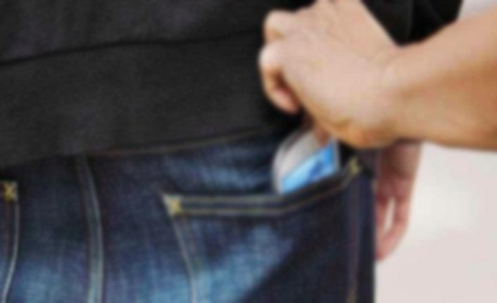 60 bin lira değerinde telefon çaldılar!