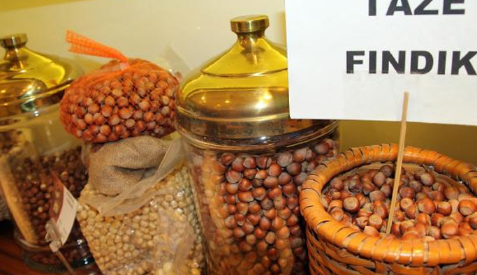 9 TL'ye alınan fındık işlenip 60 TL'ye satılıyor