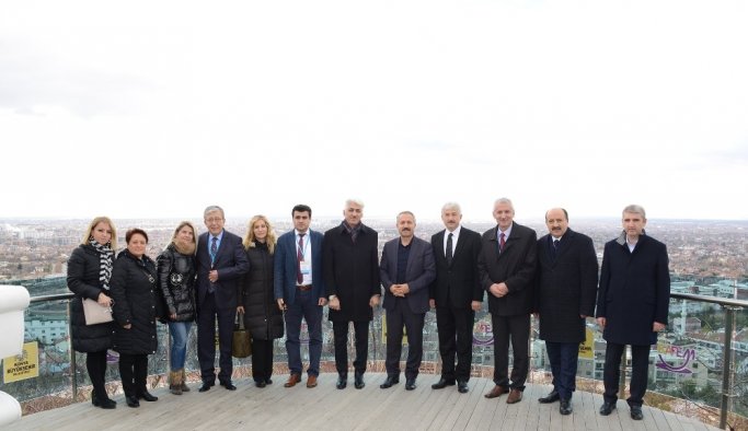 81 ilden 81 öğretmen Konya’da buluştu