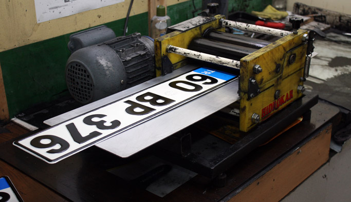 Sahte plaka devri kapanıyor: Önemli değişiklik...