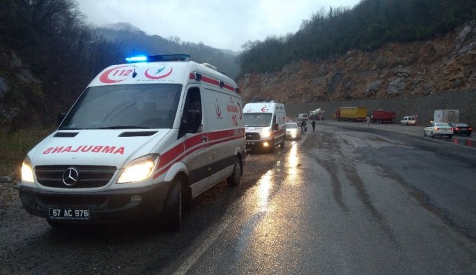 Otomobil dereye uçtu - Zonguldak haberleri