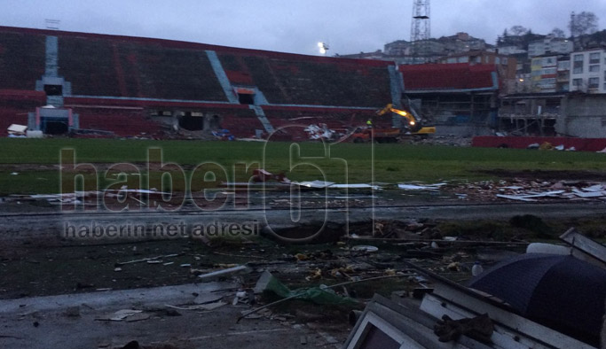 Avni Aker'de yangın çıktı