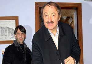 Bakan Faruk Özak suskun