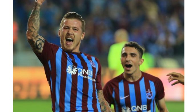 Trabzonsporlu Kucka: "Ligde ilk 4 içerisinde yer almak istiyoruz"