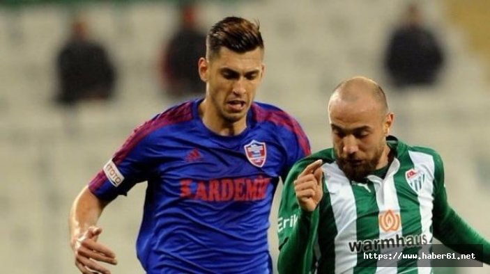 Trabzonspor'un rakibinde flaş ayrılık!