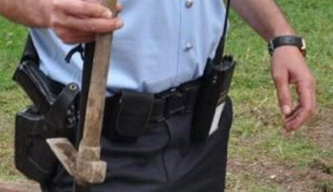 Tadilat kavgasında keserli saldırı: 1 yaralı