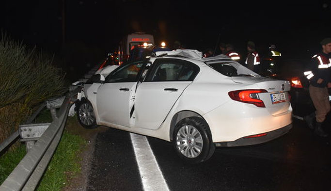 Tıp öğrencileri kaza yaptı: 3 ölü, 1 yaralı
