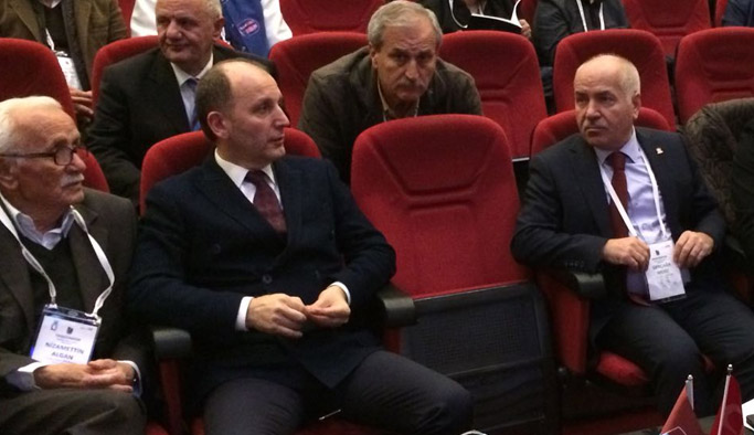 Usta, kongreye katıldı