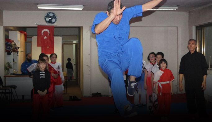 İç savaştan kaçtılar Trabzon'da ders veriyorlar