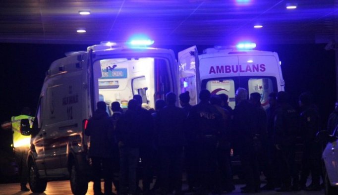 1 terörist öldürüldü, 2 korucu yaralandı