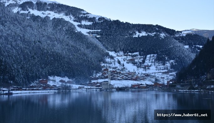 Uzungöl'ün "Seyir terası"nda manzara keyfi