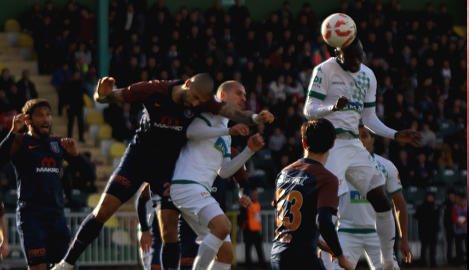 Giresunspor Başakşehir'i devirdi