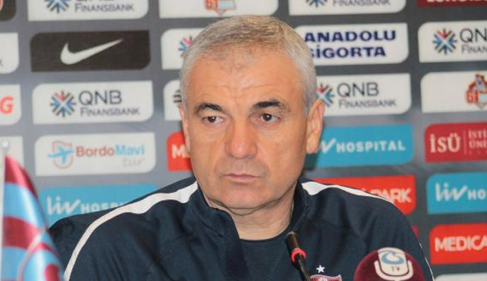 Rıza Çalımbay'dan Trabzonspor Açıklaması: "Geleceğe Bakıyoruz"