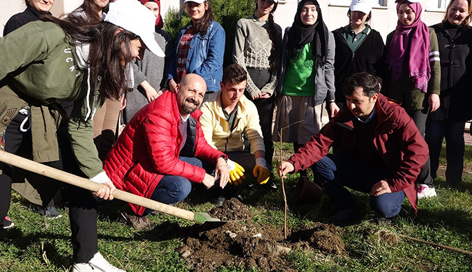 Öğrencilere fındık temalı fotoğrafçılık kursu verildi