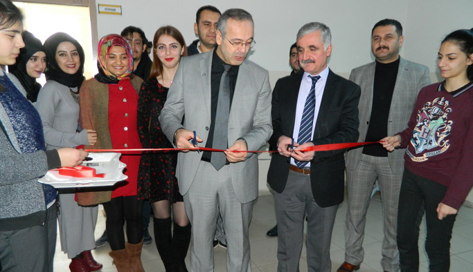 Şehit öğretmenin adı kütüphanede yaşayacak