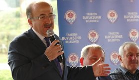 Gümrükçüoğlu, personelle bir araya geldi