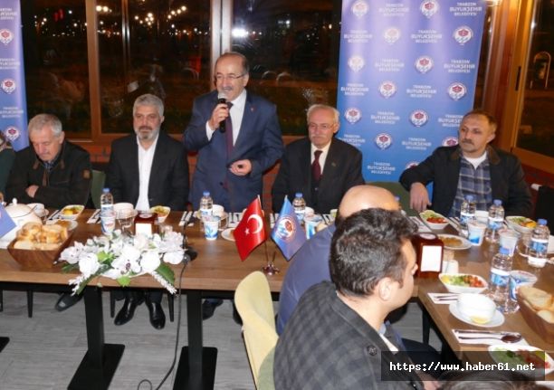 Başkan Gümrükçüoğlu terzilerle buluştu