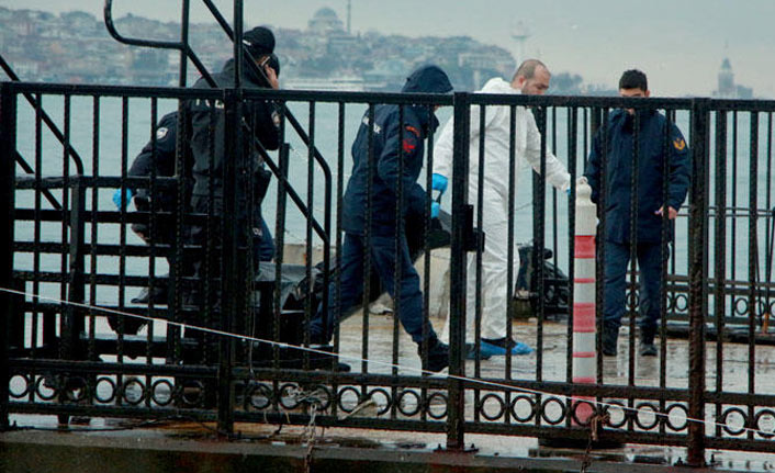 Denizde erkek cesedi bulundu - 26 Aralık 2018