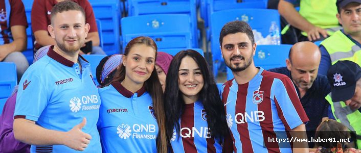 Tribünlerde seyirci patlaması