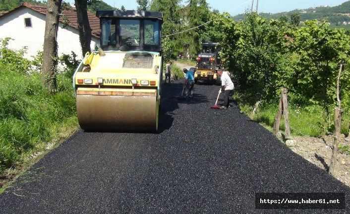Büyükşehir Belediyesi 2017 yılında yollara 298 bin ton asfalt serdi