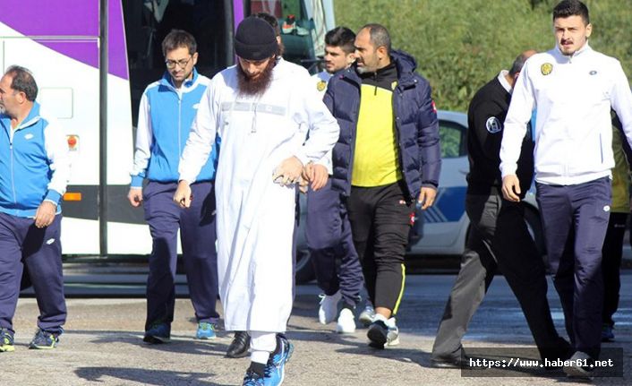 Antalya'da futbolcular Cuma namazında buluştu